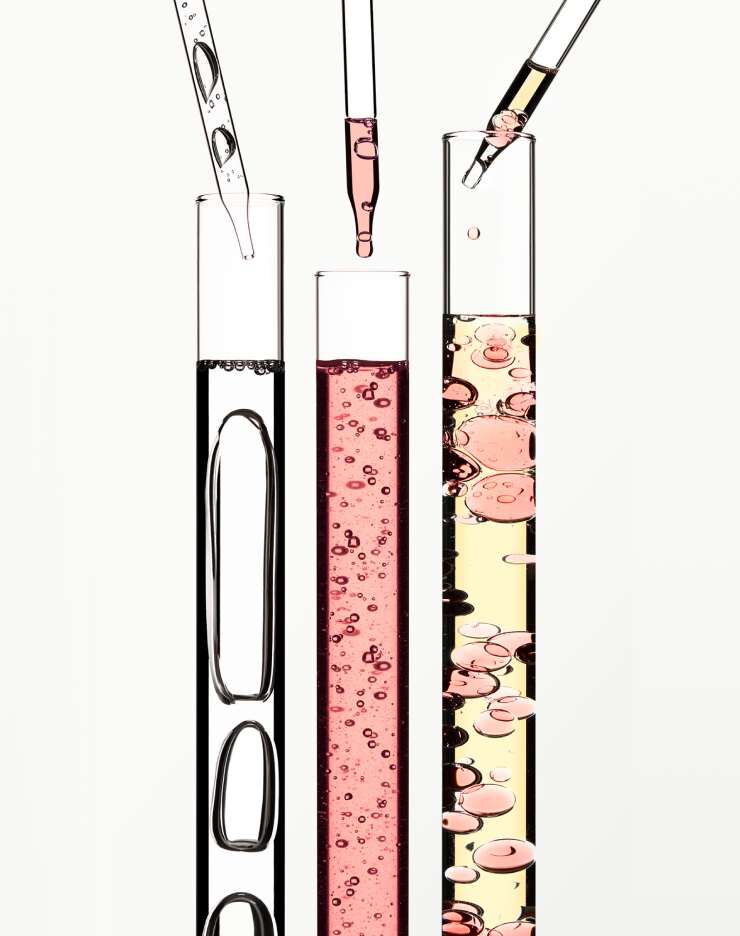 Immagine scientifica che rappresenta gli ingredienti utilizzati nei prodotti Kerastase.