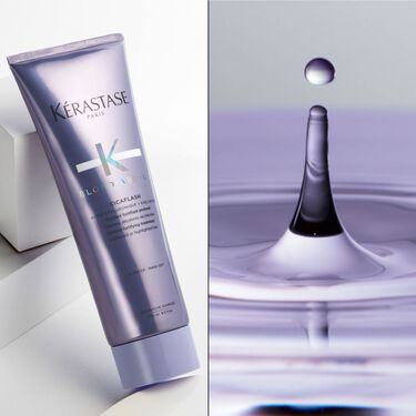 Il fondant cicaflash Blond Absolu Kerastase e posizionato in piedi su una base trasparente.